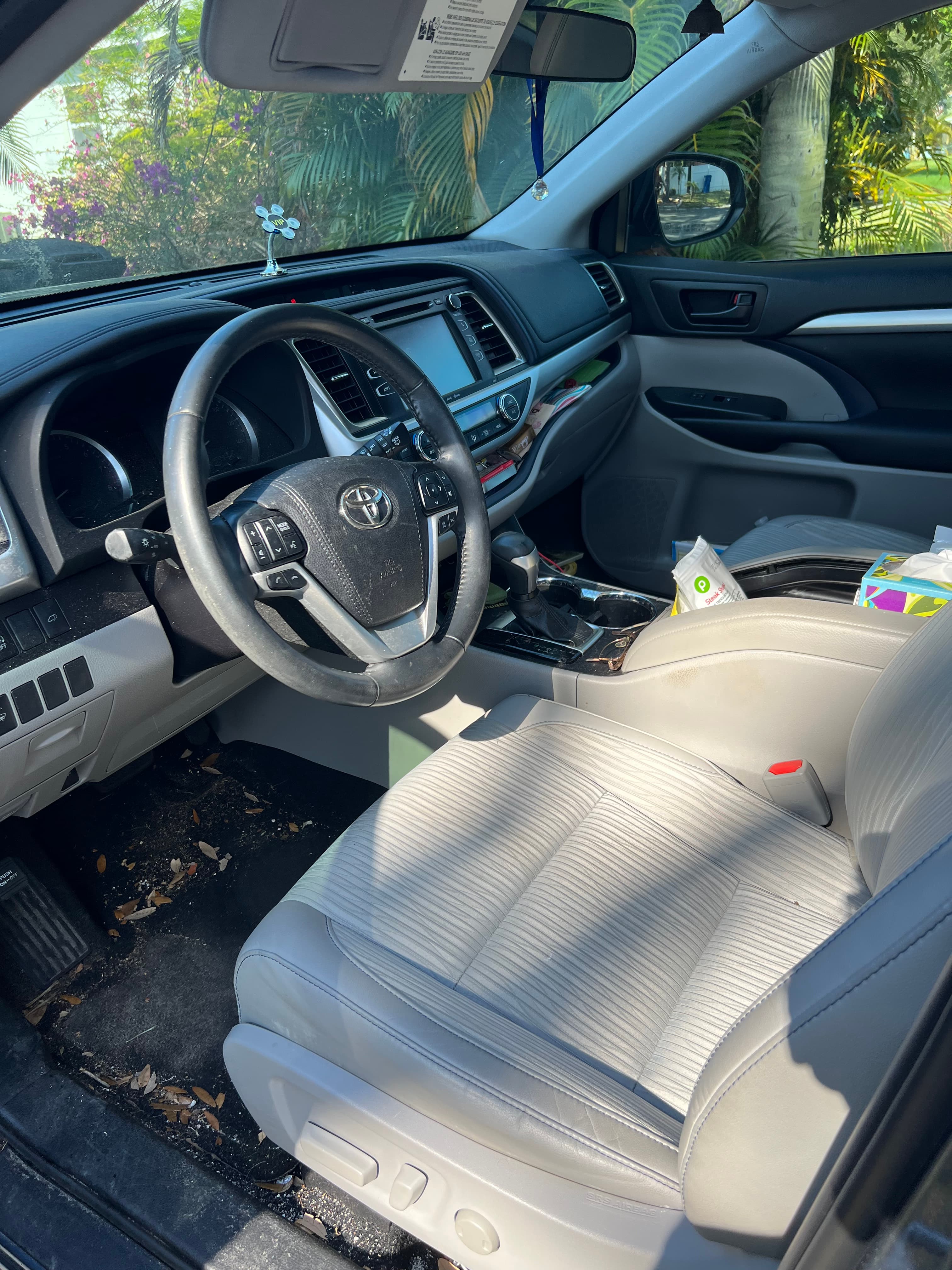 Car interior before and after a DD Detailing clean before